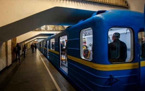 Новини Києва - У Києві відновила рух "зелена" гілка метро