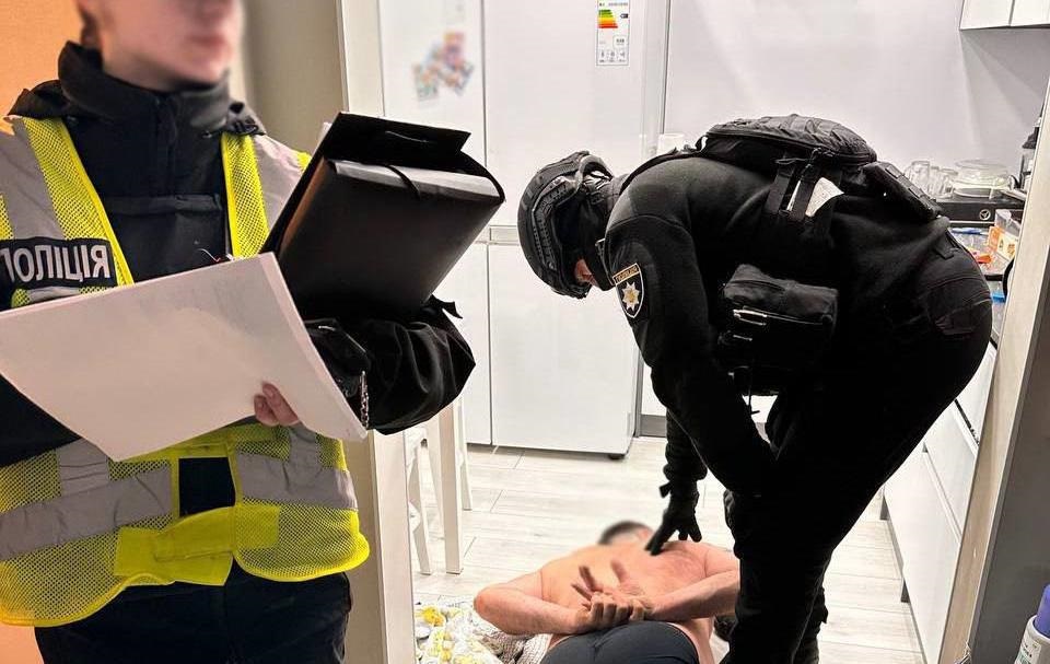 Новини Києва - В Києві чоловік влаштував стрілянину про перехожих