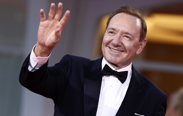 Новини культури - Кевін Спейсі знову постане перед судом у Лондоні