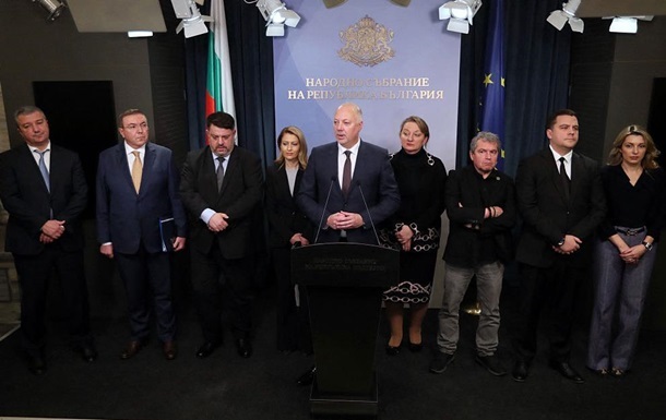 Новини світу - Парламент Болгарії підтримав відставку уряду