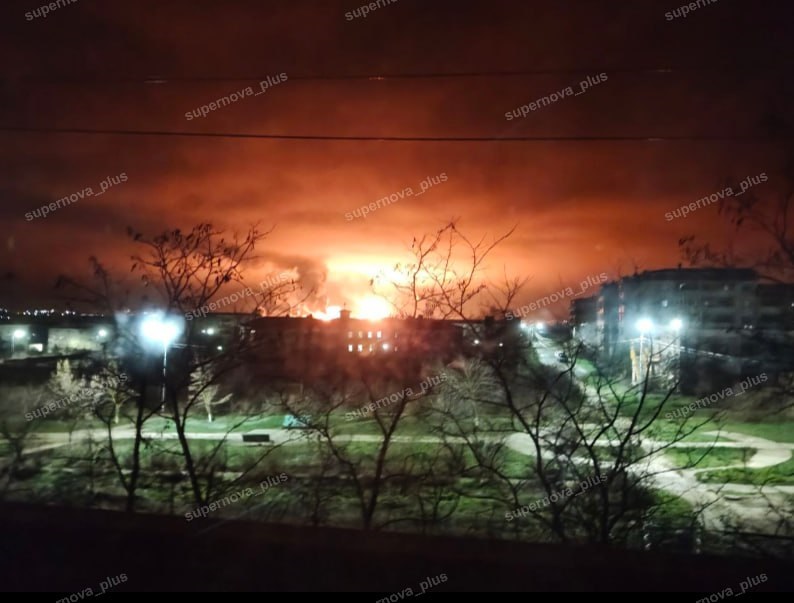 Новини світу - У російському Будьонновську палає хімзавод Ставролен